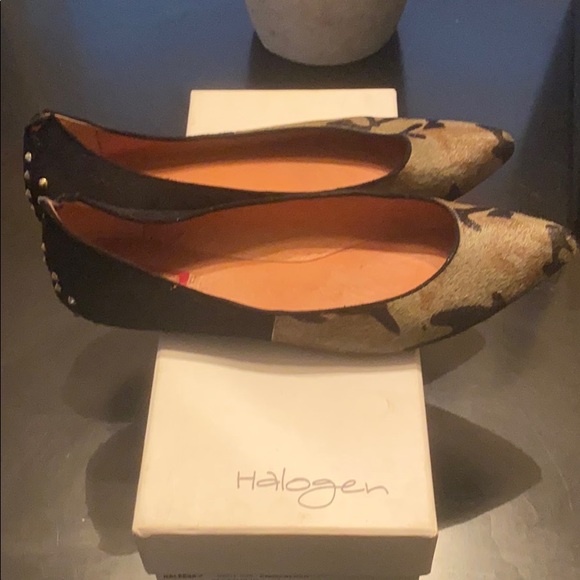 Halogen Camo Black studded pointed flats - Picture 2 of 4